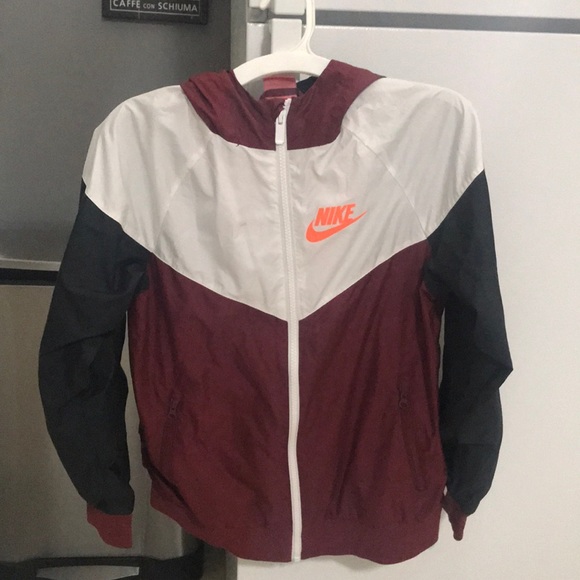 Nike Jackets & Blazers - Boys medium (8-10) wind runner jacket